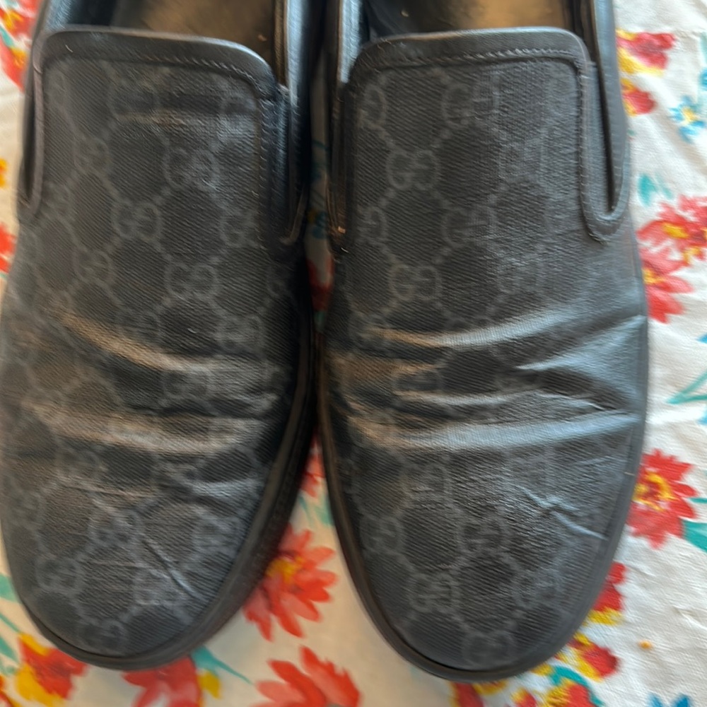 Gucci interlocking G leather sneakers $265.00
